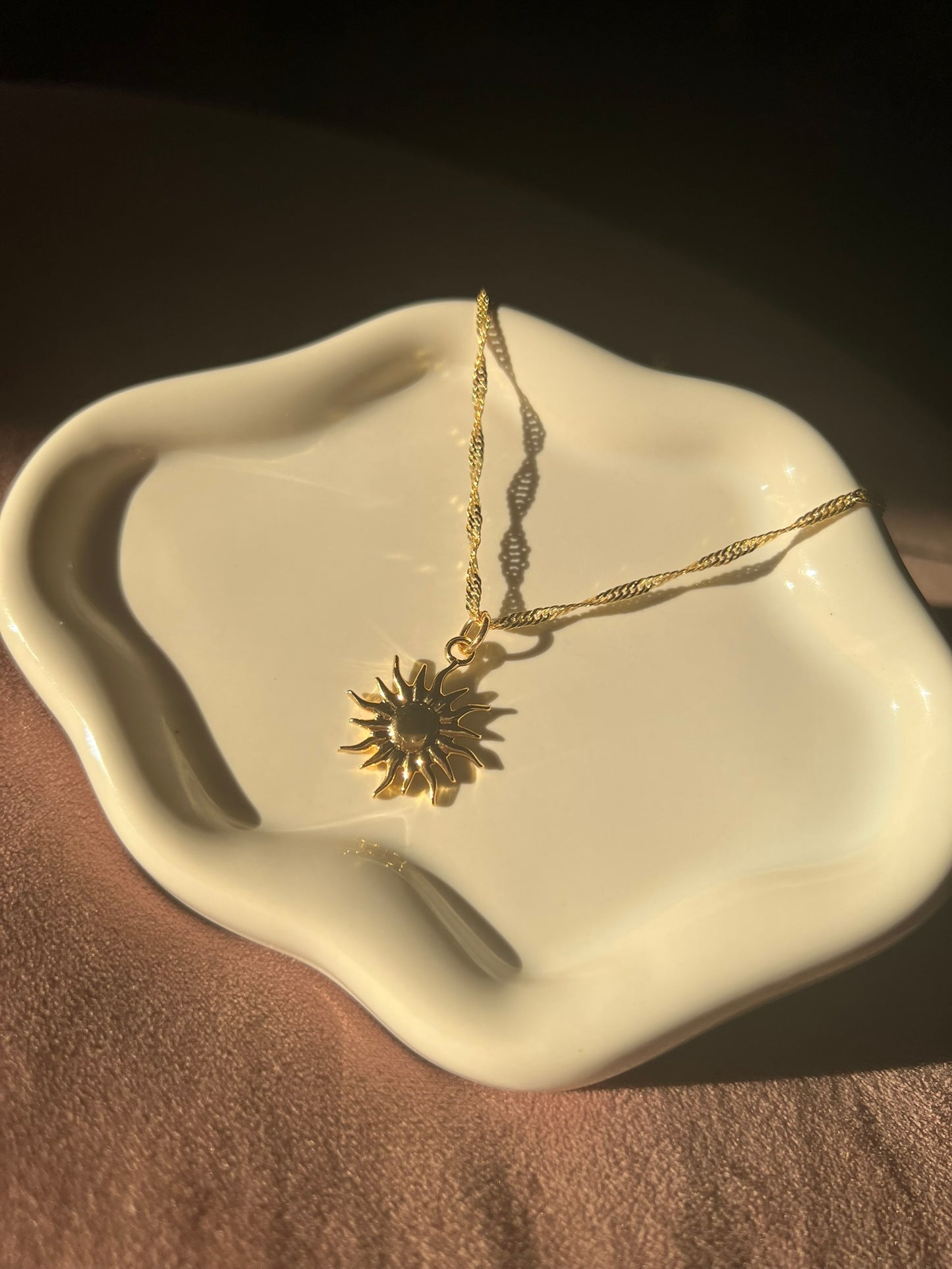 Solecito Fino Necklace